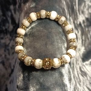 Stretch bracelet, semi-precious beads, handcrafted.